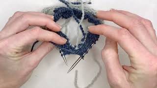 Carry Yarn Up in Knitting: How to Prevent Holes During Color Change